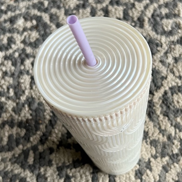 Starbucks Spring 2023 White Pearl Scale Tumbler- Venti - Picture 3 of 4